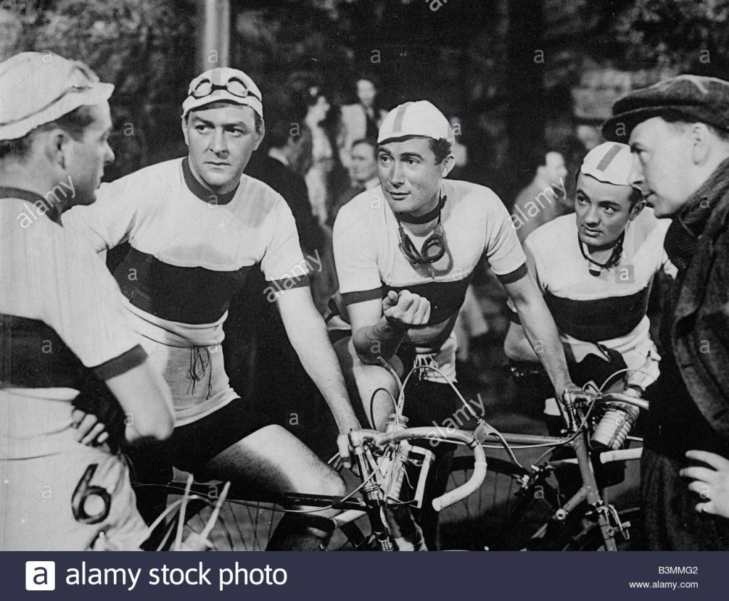 a-boy-a-girl-and-a-bike-1949-gainsborough-film-about-a-yorkshire-cycling-B3MMG2